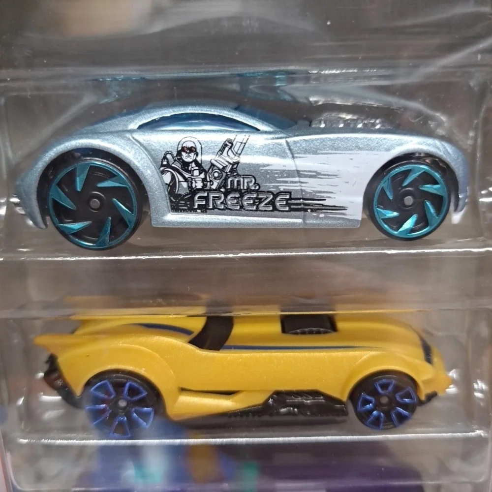 Lot Of 2, Hot Wheels Batman 5 Pack Batmobile Harley Joker Mr Freeze Penguin